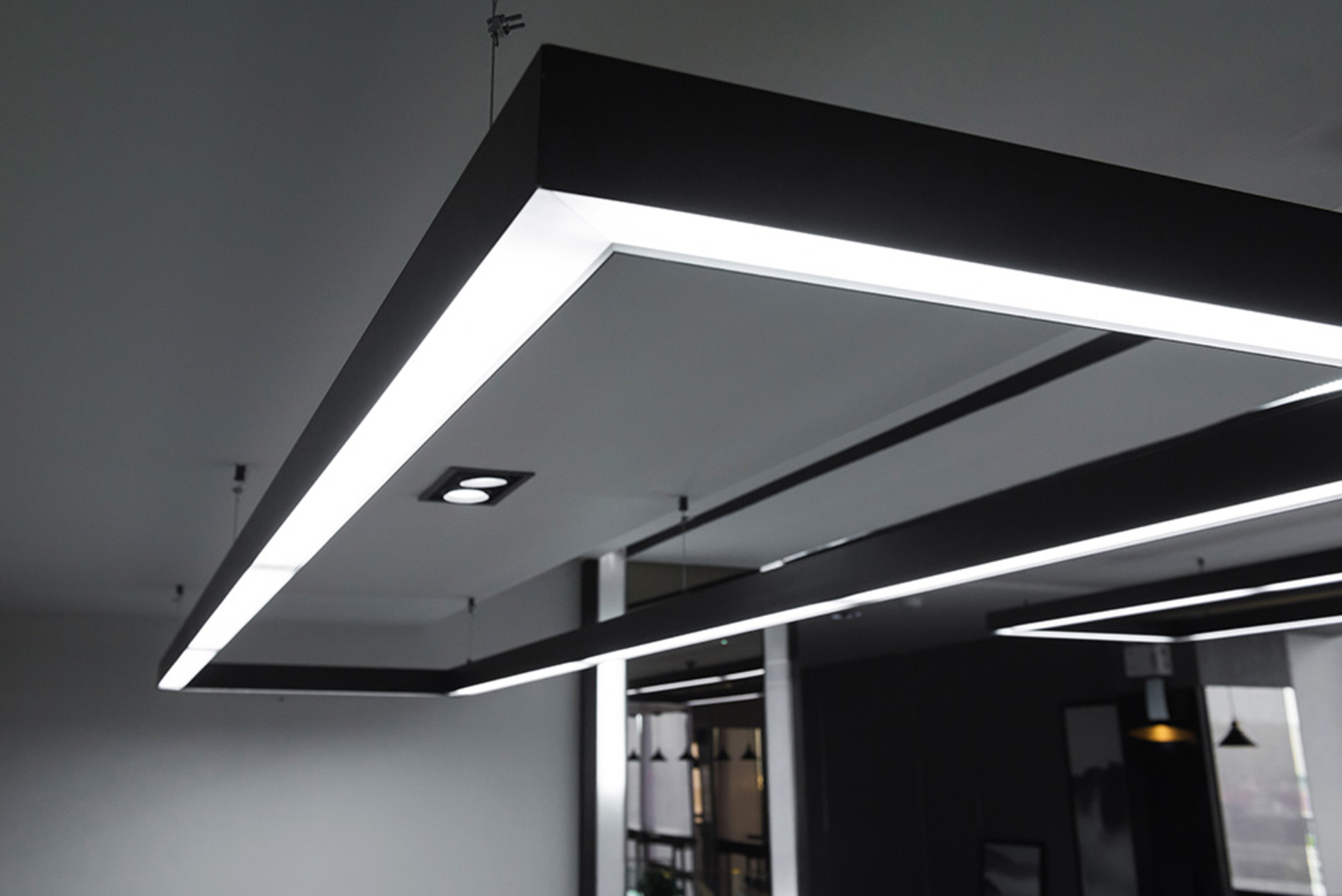 LED-Beleuchtung bei O.N.T.-Elektrotechnik GmbH & Co. KG in Reinbek
