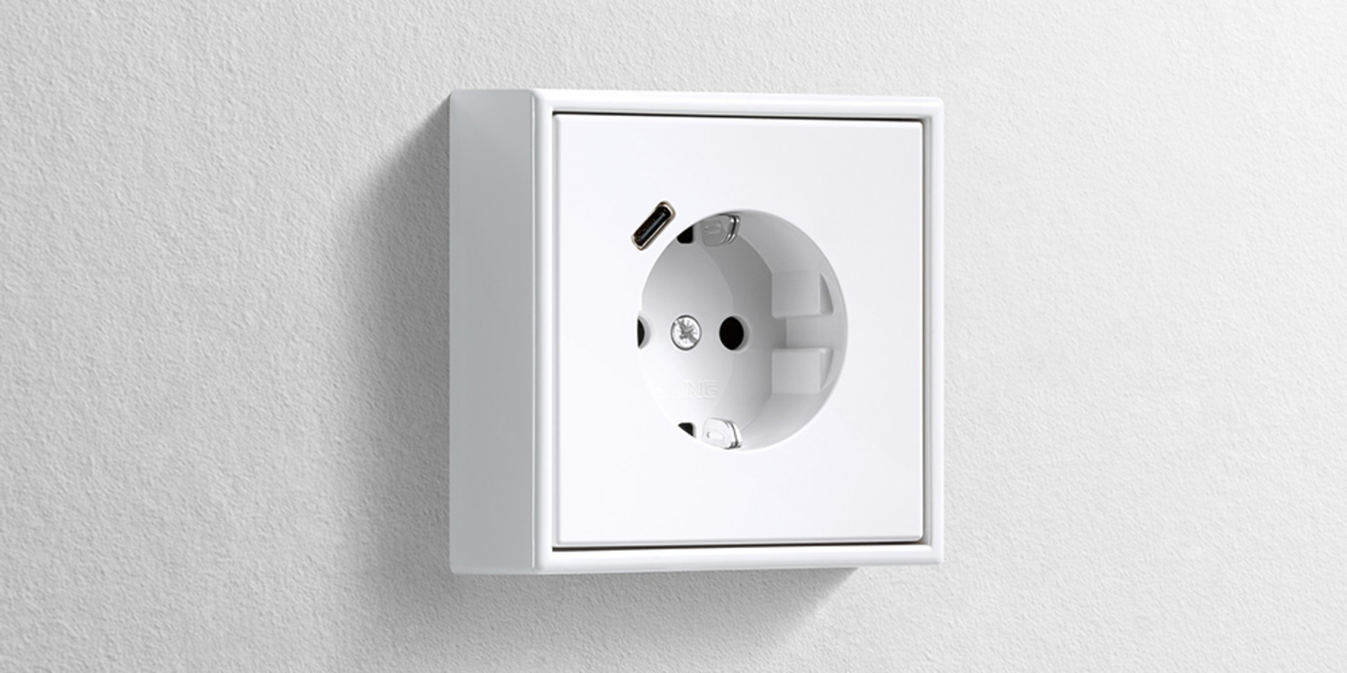 Erweiterter Anschlussraum für die Nachrüstung bei O.N.T.-Elektrotechnik GmbH & Co. KG in Reinbek